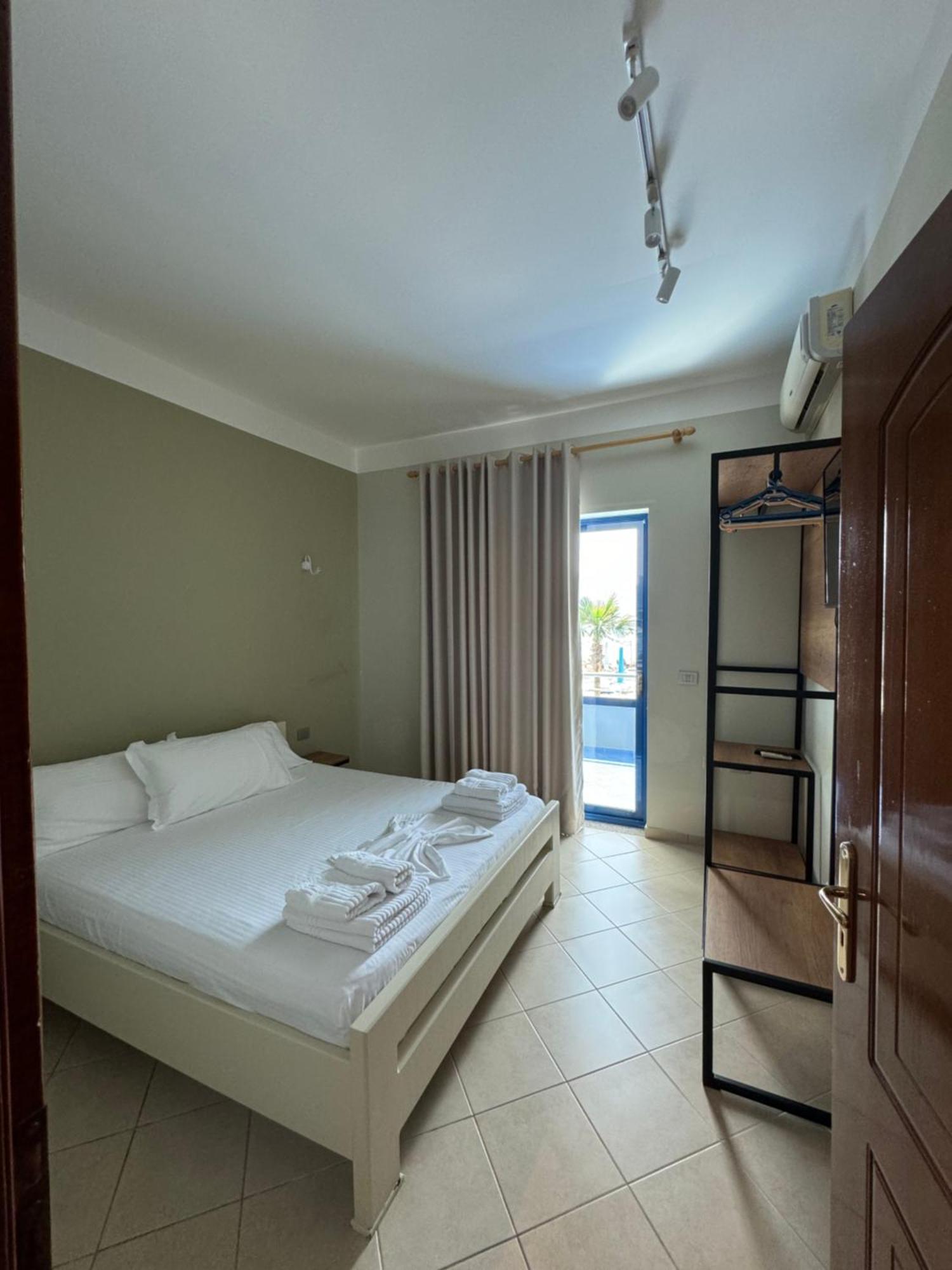 Hotel Cekodhima Radhimë Extérieur photo