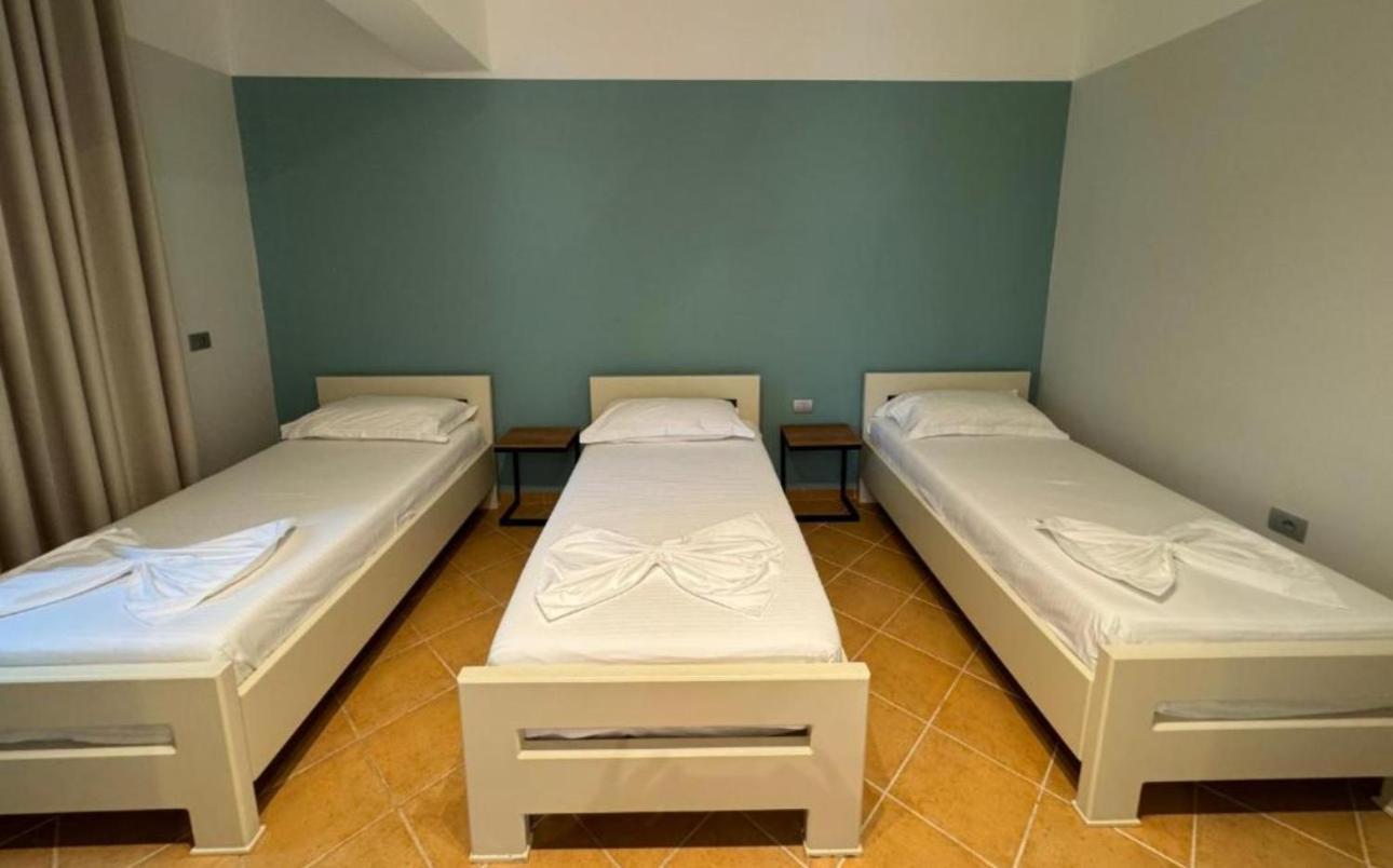 Hotel Cekodhima Radhimë Extérieur photo