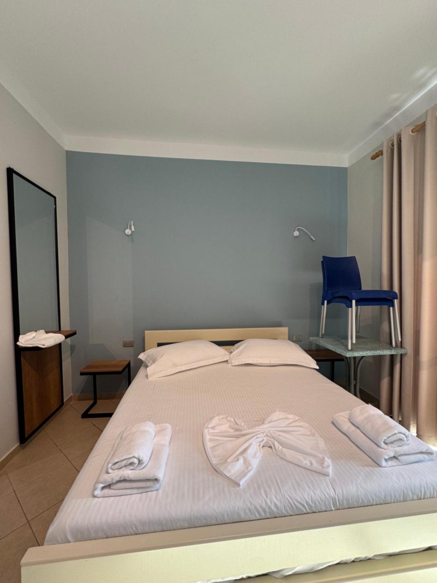Hotel Cekodhima Radhimë Extérieur photo