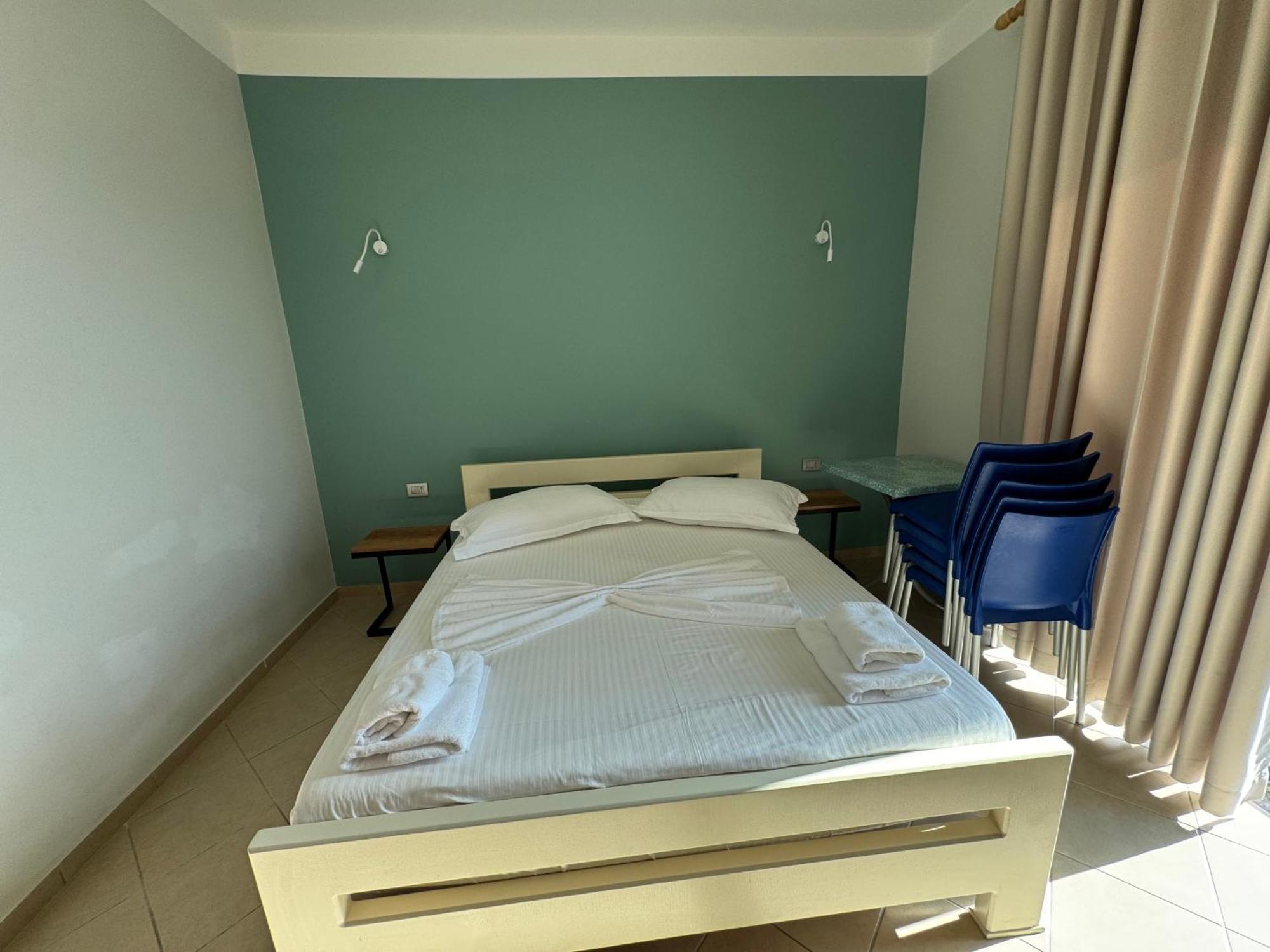 Hotel Cekodhima Radhimë Extérieur photo
