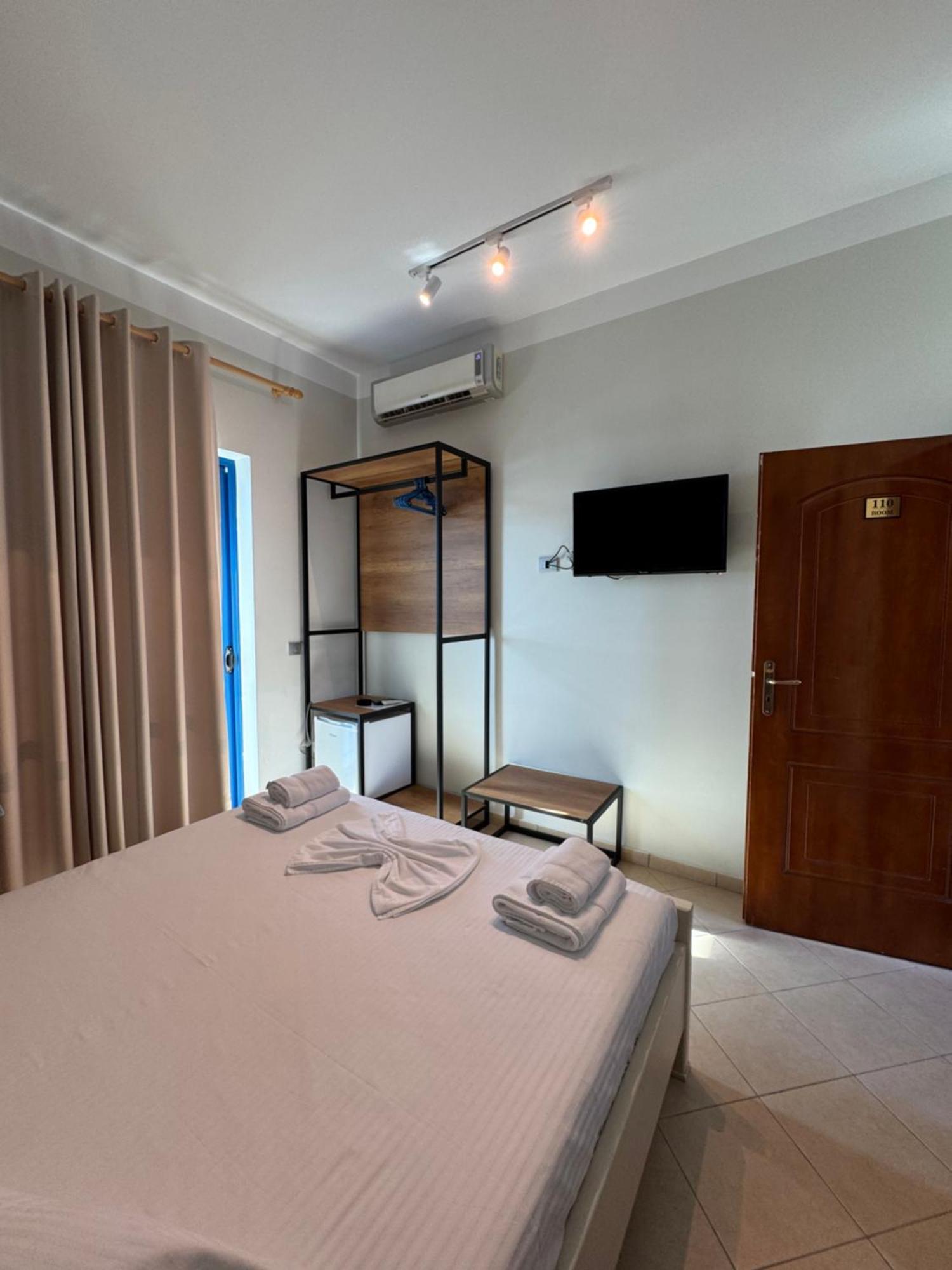 Hotel Cekodhima Radhimë Extérieur photo